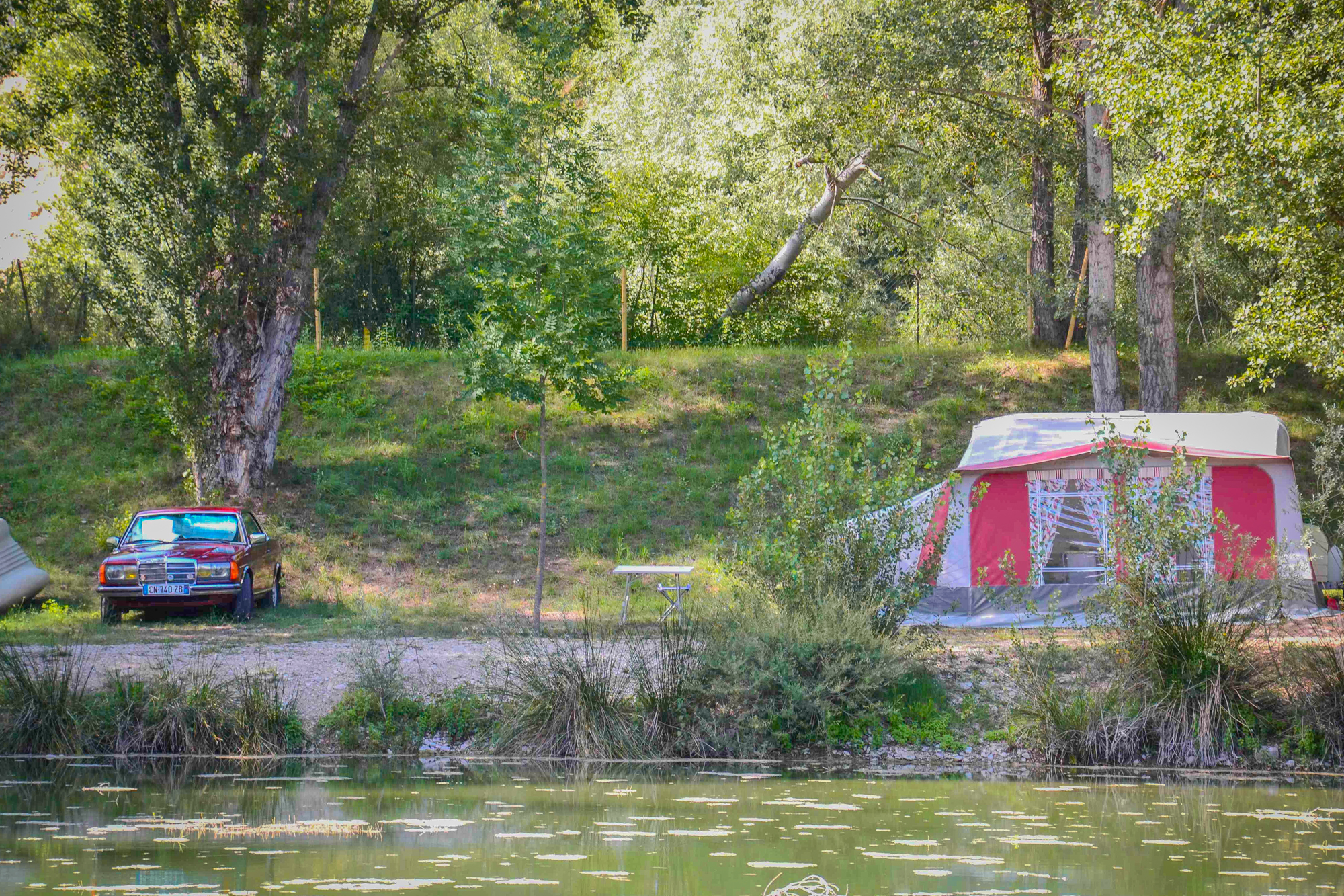 location emplacement camping provence