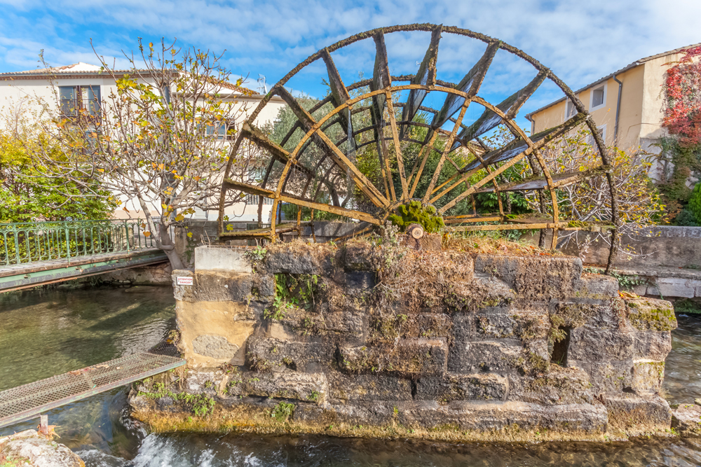 moulin isle sur la sorgue