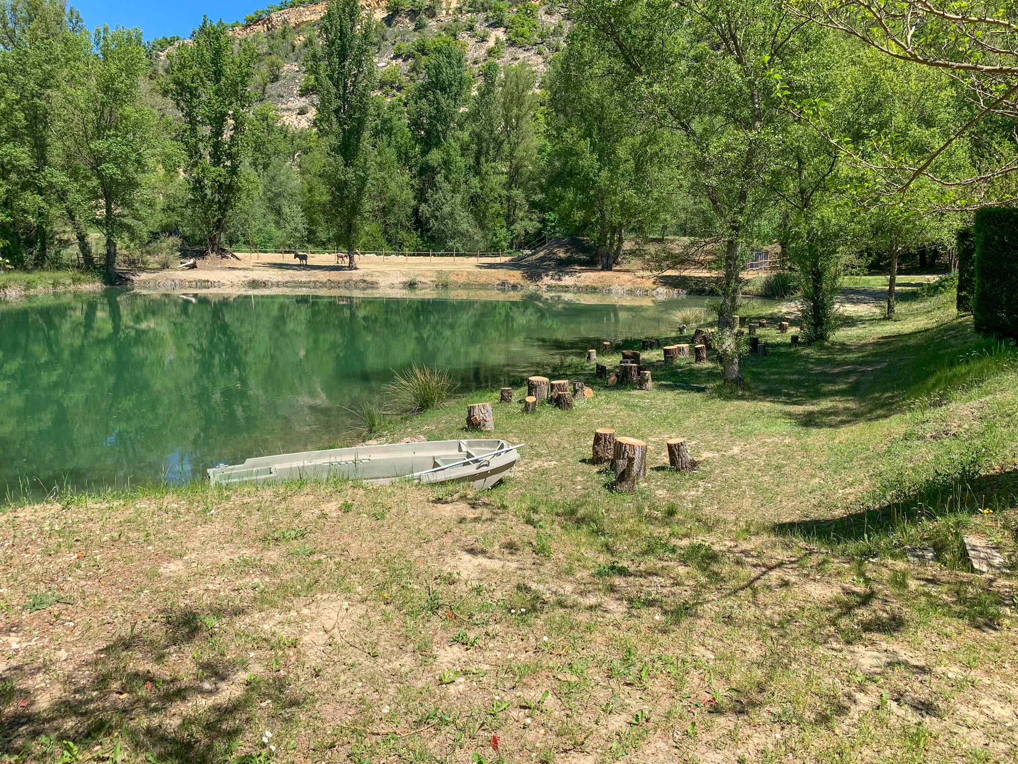 étang camping la rivière